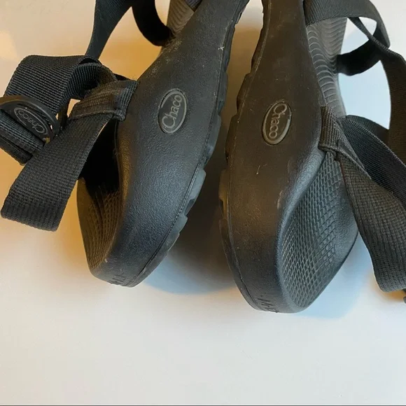 Chaco Men Size 13 Black Strap Summer Sandals - Picture 2 of 10